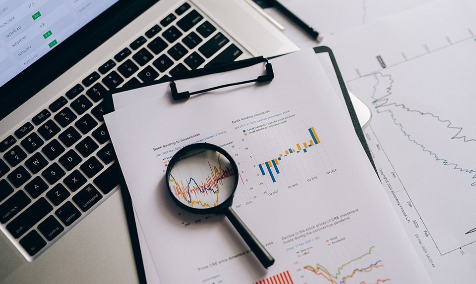 Google Analytics 4 vs Universal Analytics: Metrics to Watch