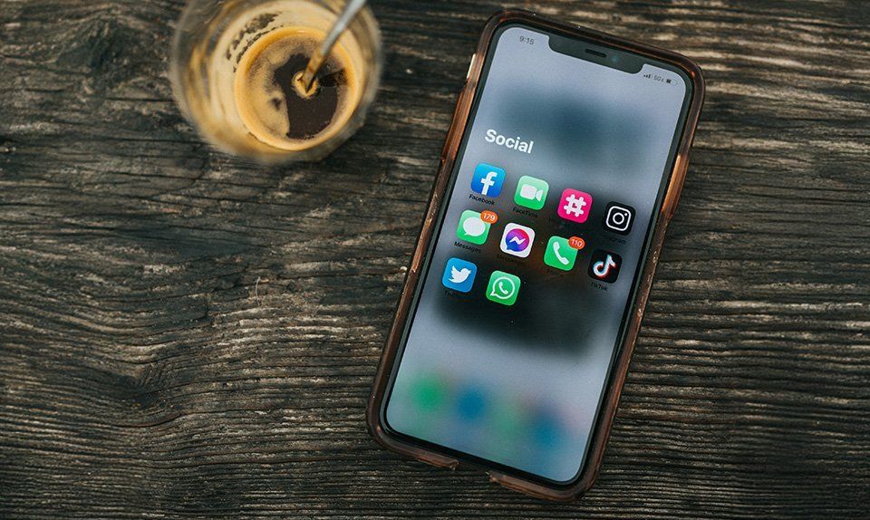 How to Master the Basics of Social Media Advertising